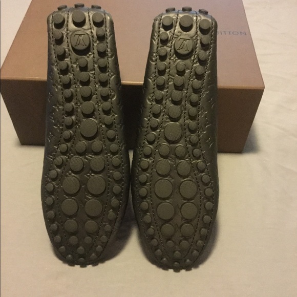 ❌SOLD❌Louis Vuitton GLORIA FLAT LOAFER size 9.5 - Picture 2 of 5